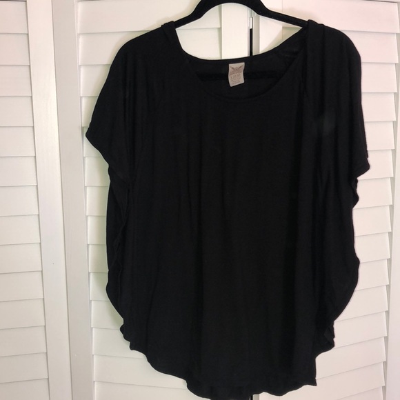 ⚠️ Classy black shirt 💣 - Picture 2 of 5